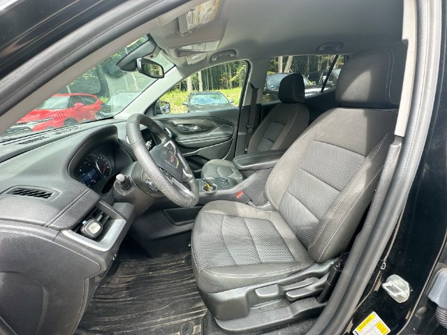 Used 2024 GMC Terrain SLE FWD image 24