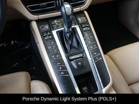 Used 2019 Porsche Macan AWD/4WD image 35
