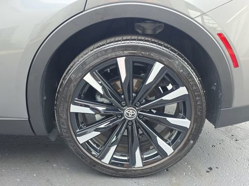 Used 2023 Toyota Crown Platinum AWD/4WD image 34