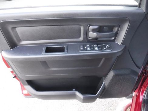 Used 2014 RAM 1500 Express image 17
