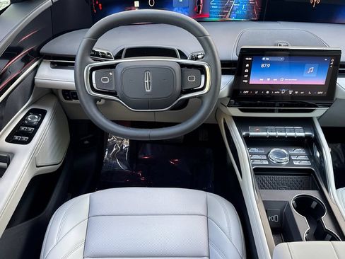 New 2026 Lincoln Nautilus Premier w/ Jet Appearance Package AWD/4WD image 11