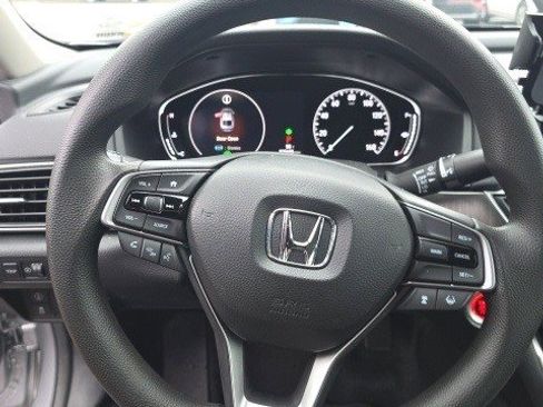 Used 2019 Honda Accord LX image 14