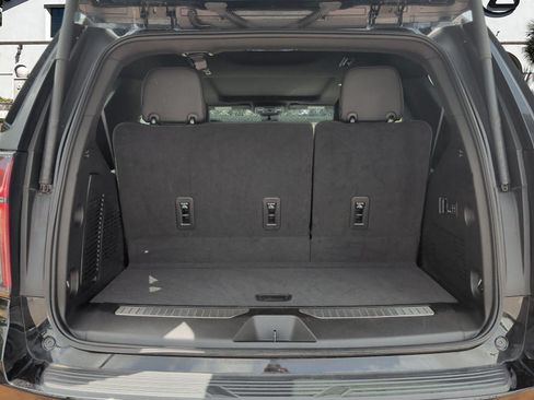 Used 2023 Chevrolet Tahoe High Country AWD/4WD image 28