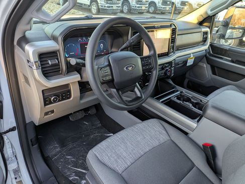 New 2026 Ford F250 XLT w/ XLT Premium Package image 15