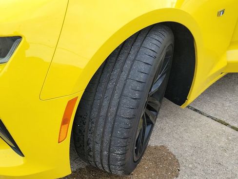 Used 2016 Chevrolet Camaro LT RWD image 29
