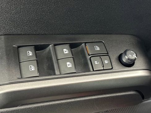 Certified 2022 Toyota Tacoma TRD Off-Road w/ Technology Package image 28