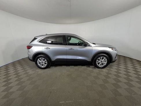Used 2023 Ford Escape Active AWD/4WD image 30