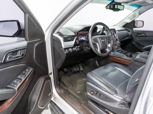 Used 2016 GMC Yukon XL SLE w/ HD Trailering Package AWD/4WD image 12