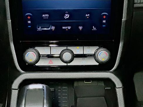 New 2026 Ford Ranger XLT w/ Equipment Group 301A High image 28