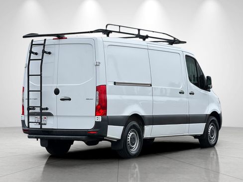 Used 2023 Mercedes-Benz Sprinter 1500 image 5