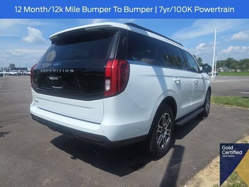 Used 2025 Ford Expedition Active AWD/4WD image 13
