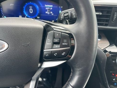 Certified 2021 Ford Explorer Platinum w/ Equipment Group 601A image 20