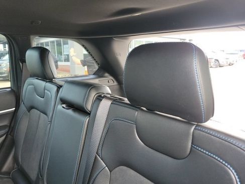 Used 2024 Jeep Grand Cherokee Trailhawk w/ Advanced Protech Group II AWD/4WD image 19