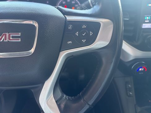 Used 2017 GMC Acadia SLT image 22