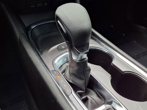 Used 2024 Chevrolet Malibu LT FWD image 12