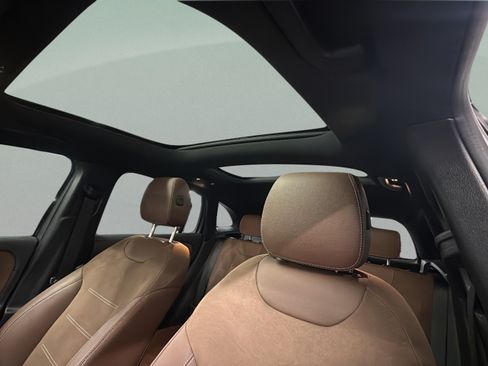 Certified 2025 Mercedes-Benz GLA 250 image 25