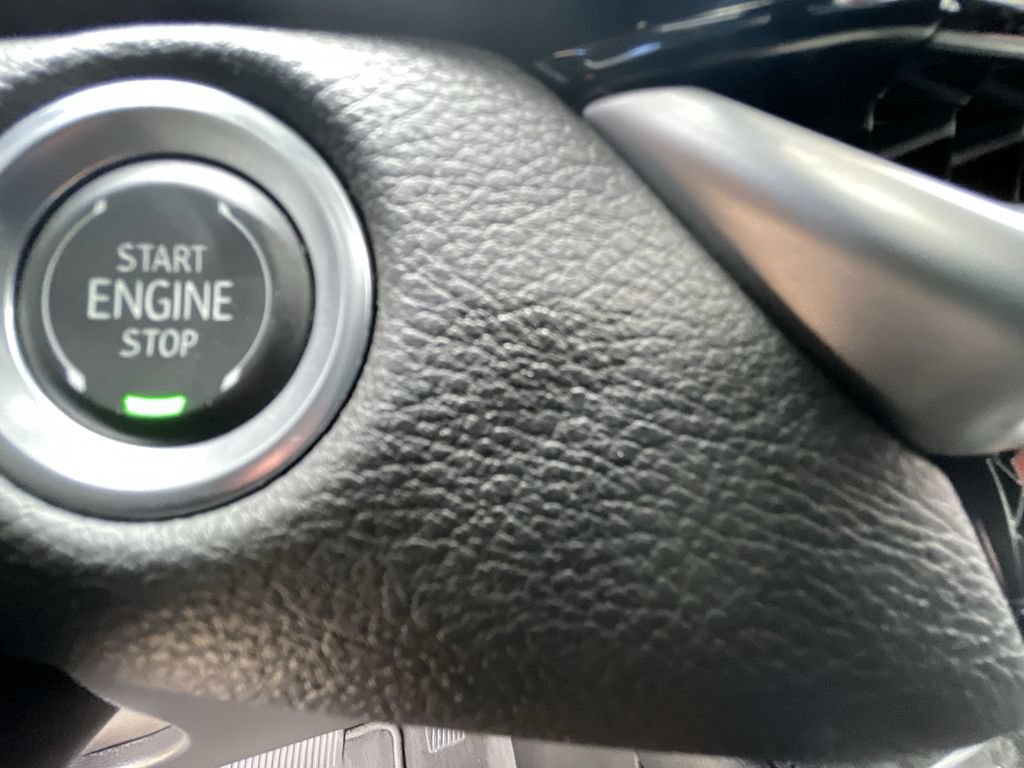 Certified 2025 Cadillac XT4 Premium Luxury FWD image 16