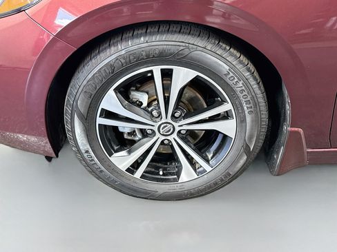 Used 2022 Nissan Sentra SV FWD image 38