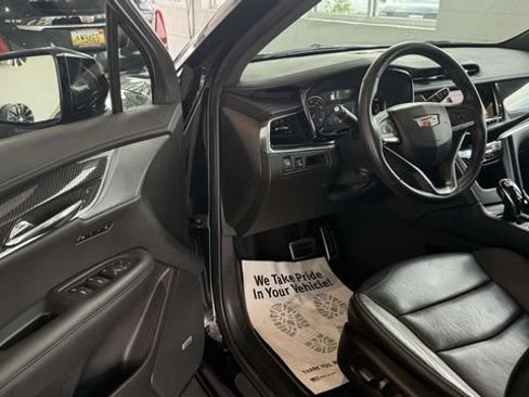 Certified 2023 Cadillac XT6 Sport AWD/4WD image 15