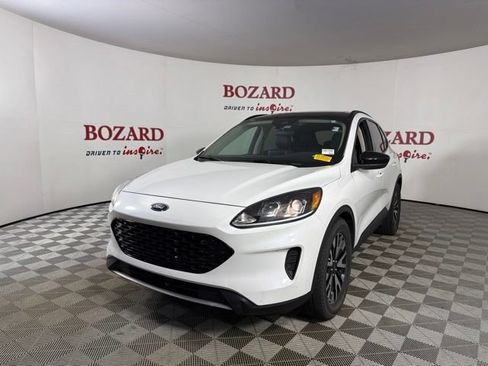 Used 2020 Ford Escape SE Sport FWD image 4