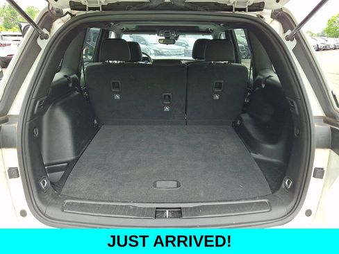 Used 2024 Jeep Grand Cherokee Laredo X w/ Trailer Tow Package AWD/4WD image 30