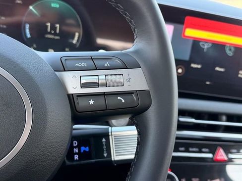 New 2026 Hyundai Tucson SEL image 18