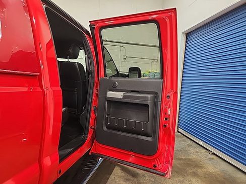 Used 2016 Ford F250 Lariat w/ Lariat Ultimate Package AWD/4WD image 16