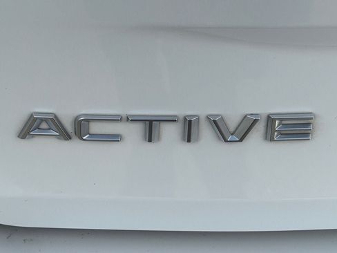 Used 2025 Ford Expedition Active AWD/4WD image 32