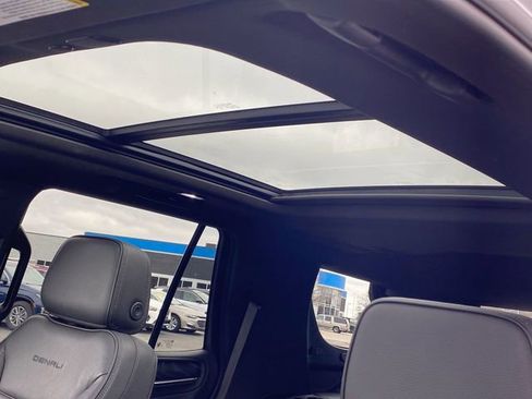 Certified 2024 GMC Yukon Denali image 20