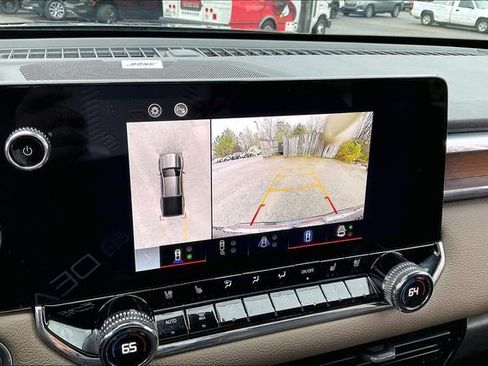 Used 2023 GMC Canyon Denali AWD/4WD image 11