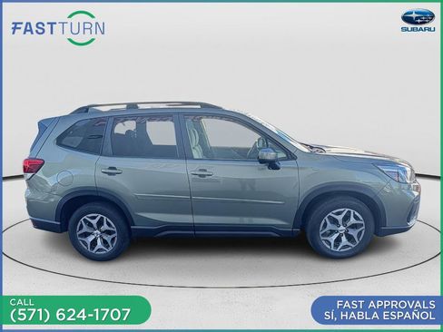 Used 2019 Subaru Forester Premium image 8