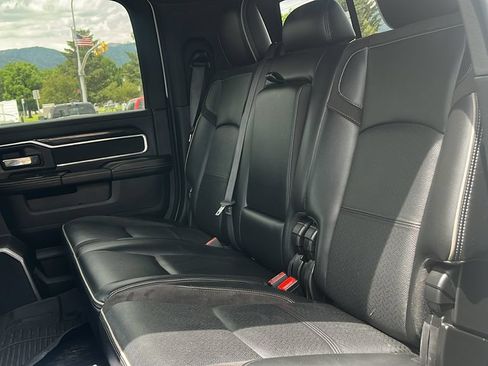 Used 2022 RAM 3500 Laramie AWD/4WD image 21