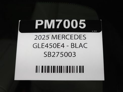 Used 2025 Mercedes-Benz GLE 450e 4MATIC w/ AMG Line Exterior image 39