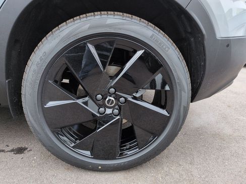 New 2026 Volvo XC40 B5 Ultra w/ Climate Package image 16