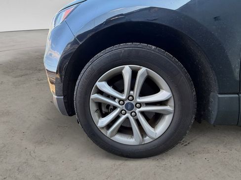 Used 2020 Ford Edge SEL w/ Convenience Package image 9