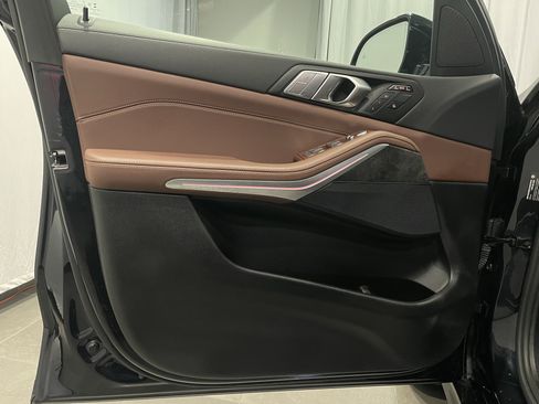 Certified 2022 BMW X7 xDrive40i w/ M Sport Package image 12