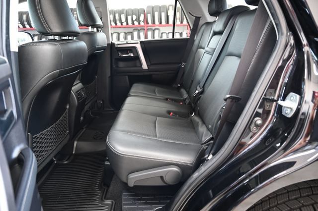 Used 2020 Toyota 4Runner Limited AWD/4WD image 12