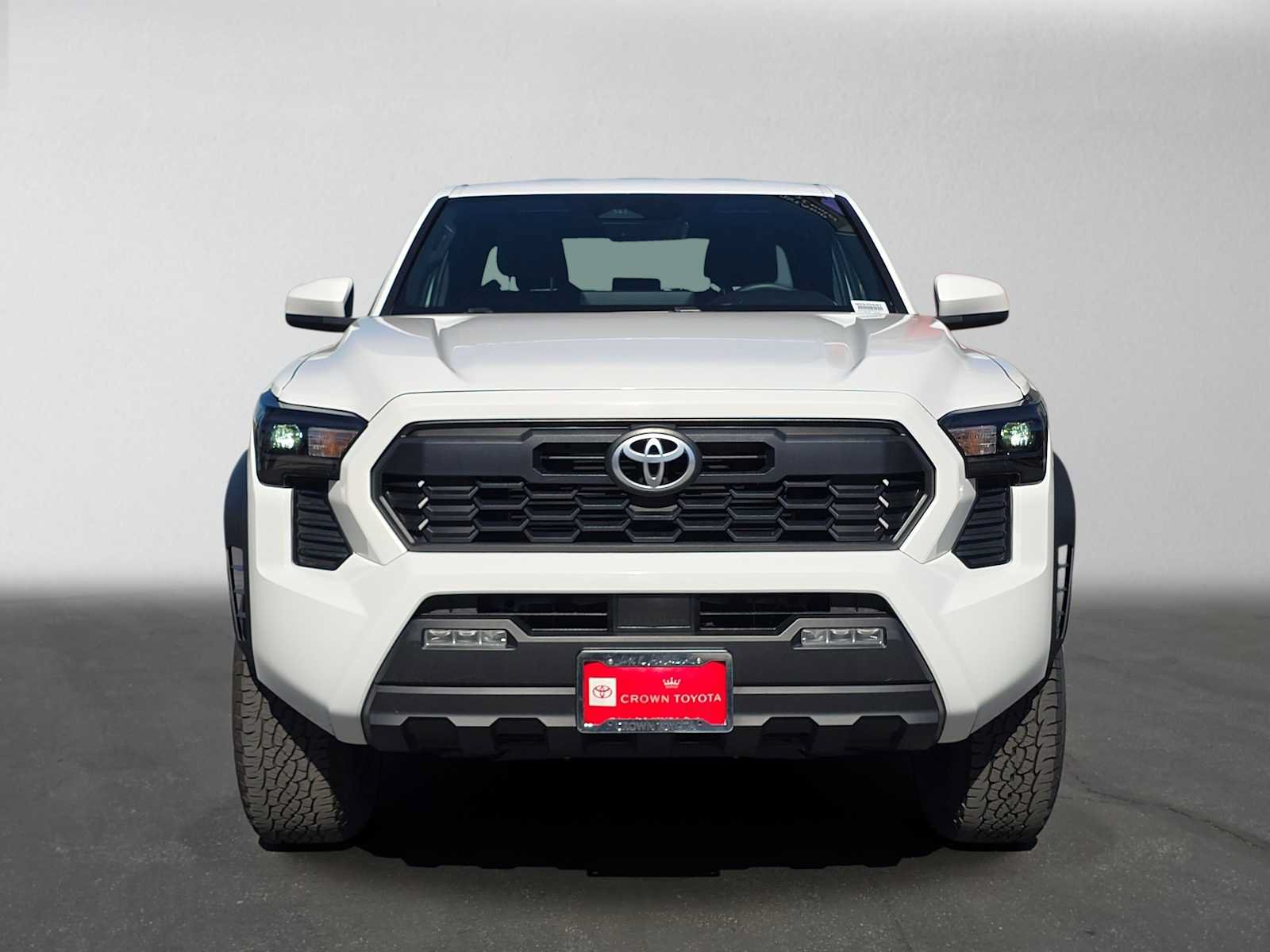 Certified 2025 Toyota Tacoma TRD Off-Road AWD/4WD image 8