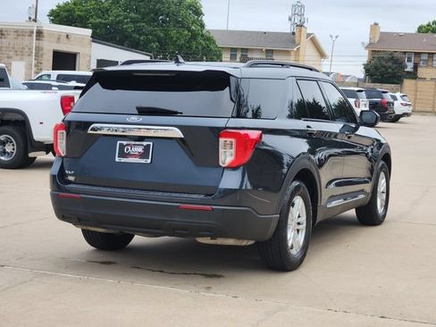 Used 2023 Ford Explorer XLT RWD image 15