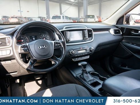 Used 2019 Kia Sorento S image 19