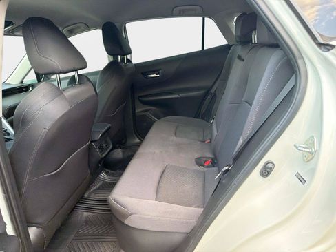Used 2021 Toyota Venza LE AWD/4WD image 15