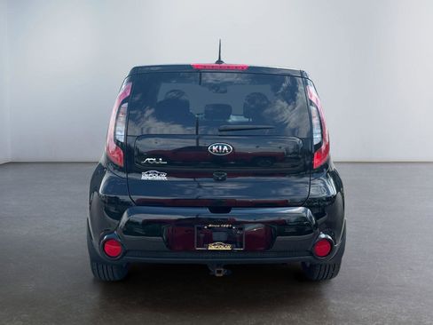 Used 2016 Kia Soul + FWD image 4