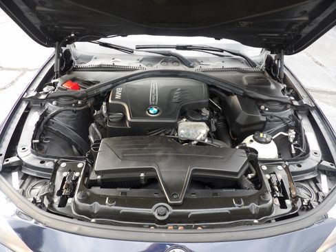 Used 2015 BMW 320i xDrive Sedan image 29