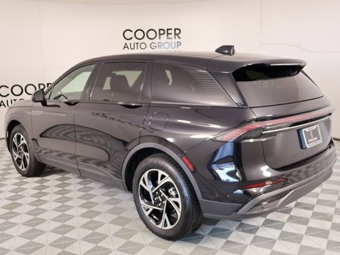 Certified 2024 Lincoln Nautilus Premier w/ Jet Appearance Package image 23