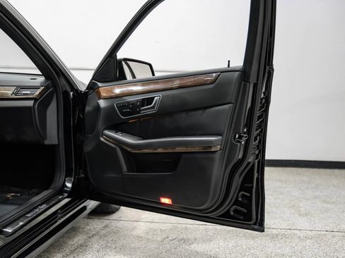 Used 2013 Mercedes-Benz E 350 4MATIC Sedan w/ Premium 1 Pkg image 50