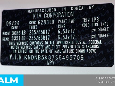 Used 2025 Kia Carnival FWD image 52