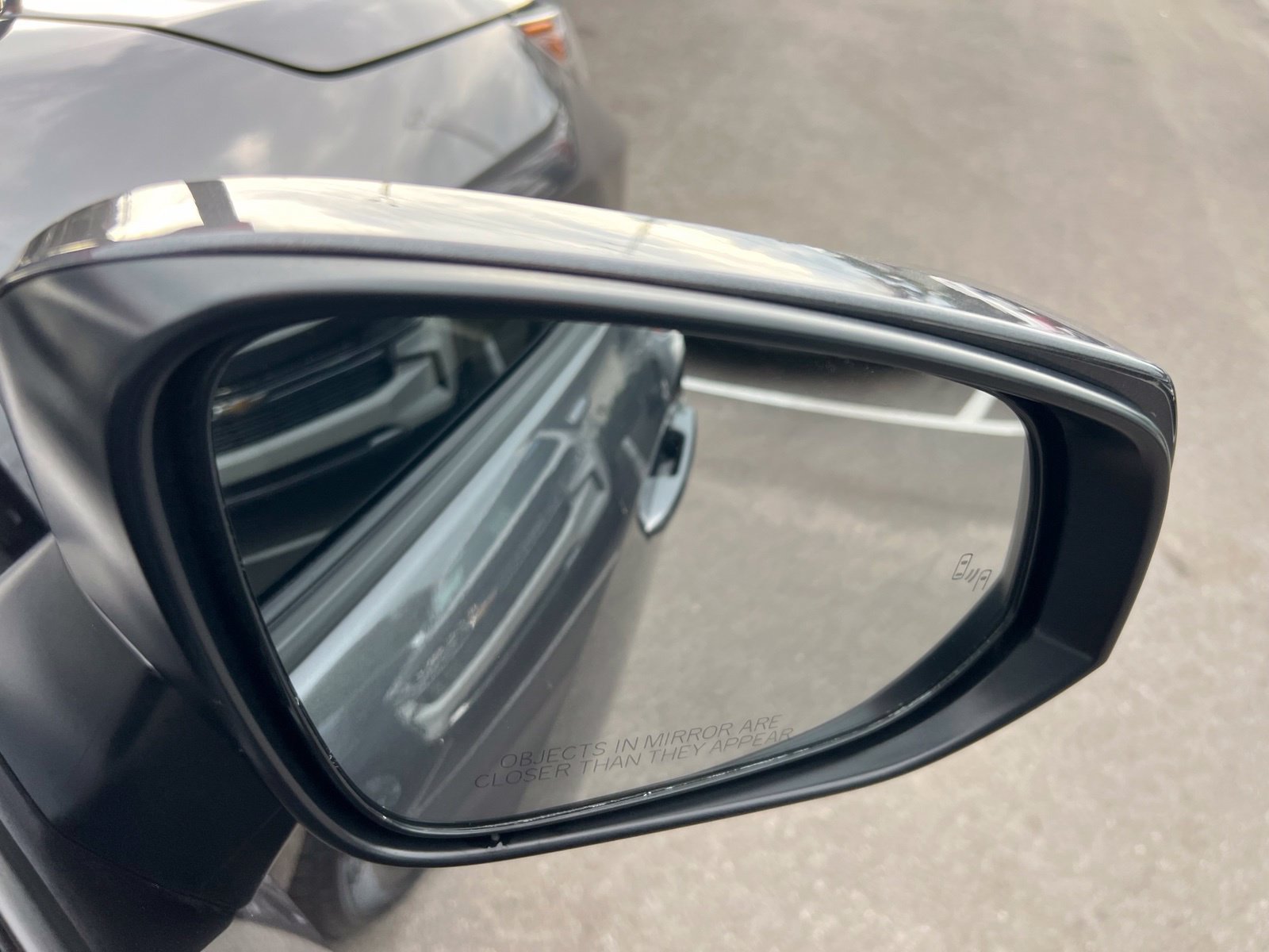 Used 2025 Toyota RAV4 SE AWD/4WD image 48