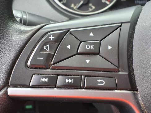 Used 2021 Nissan Rogue Sport S image 26