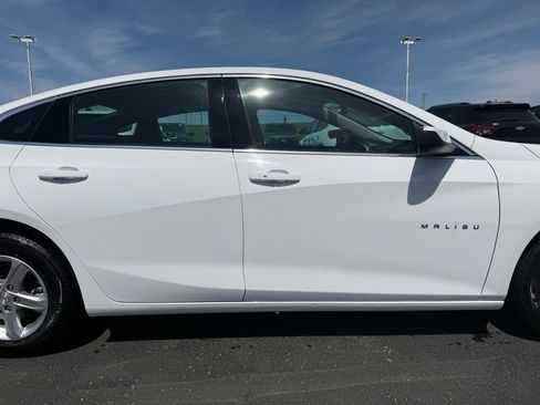 Used 2023 Chevrolet Malibu LT FWD image 26