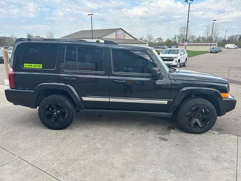 Used 2008 Jeep Commander Limited w/ Trailer Tow Group IV AWD/4WD image 4